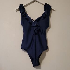 ANavy Ruffled One-Piece Swimsuit